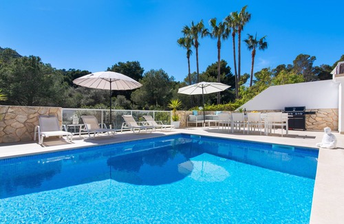 Provensals Villa | Villa Felicidad with Sea View, Wi-Fi, A/C, Pool, Garden, Terrace & Balcony