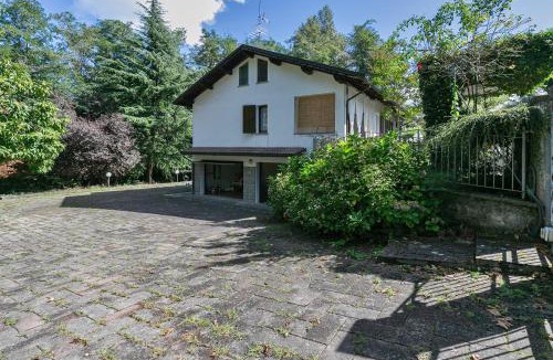 Serramazzoni House | Villa Ferrari