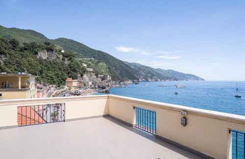 Cinque Terre Apartment | Villa Ferrer Best view of the sea and the 5terre