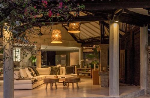 Central Seminyak Villa | Villa Fi