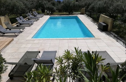 Le Barroux House | Villa Figuière at the foot of Mont Ventoux