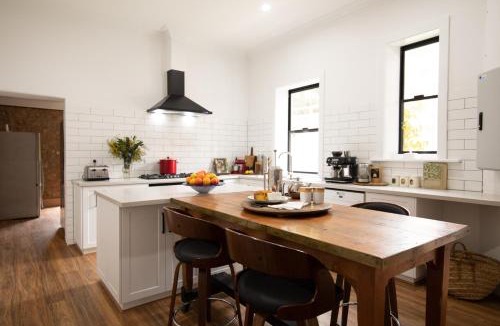 Mannum Bed & Breakfast | Villa Firestone, formally Harbour Mannum