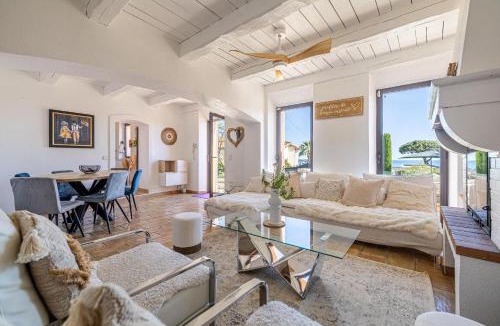 Golfe Juan Villa | Villa Flore - Panoramic Sea View by Halldis