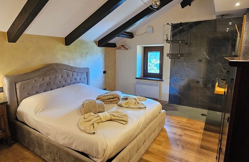 Ferrere Hotel | Villa Fonte