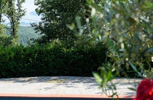 Lisciano Niccone Villa | Villa for 10 people with pool with a "truly wonderful" view to Lake Trasimeno