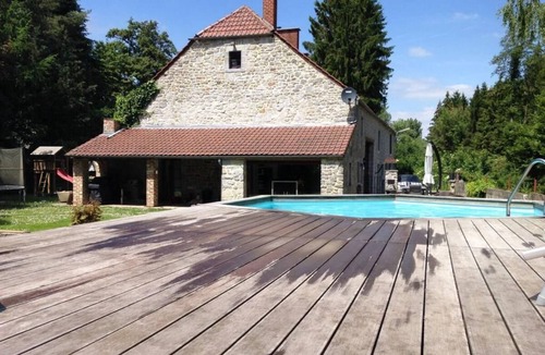 Chimay Villa | Villa for 21P with pool by the river