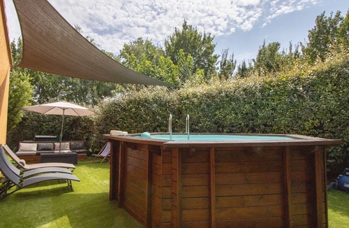 Saint-Paul-Trois-Chateaux Ski Chalet | Villa "Loane" holiday rental with swimming pool