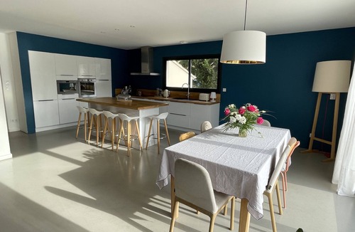 Sainte-Cecile-les-Vignes Villa | 🏡☀️ Villa in Provence sleeps 10 & pool
