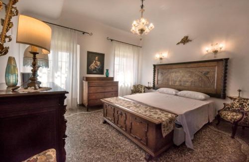 Mel Villa | Villa Francescon