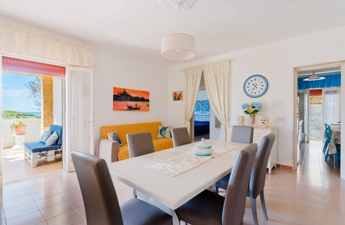 Punta Prosciutto Villa | Villa 'Fronte Mare Raffaele' with sea view, private terrace and air conditioning