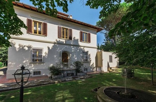 Calenzano Villa | Villa Galli, splendid nineteenth-century villa situated in the town of Calenzano, near Florence.