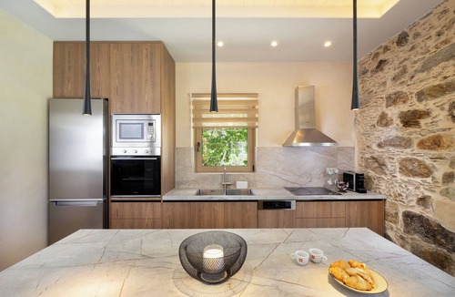 Milia Villa | Villa George, 3 BD, private heated pool, brand new, cozy