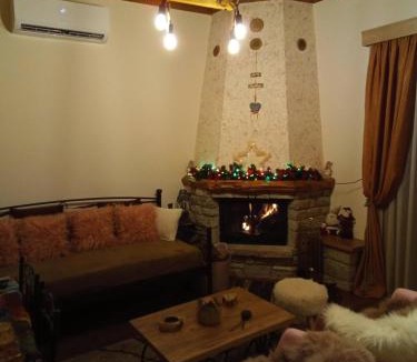 Karpenisi House | Villa Gianna