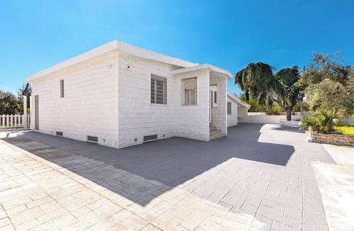 Bitritto Apartment | Villa Giove a Bari by BarbarHouse