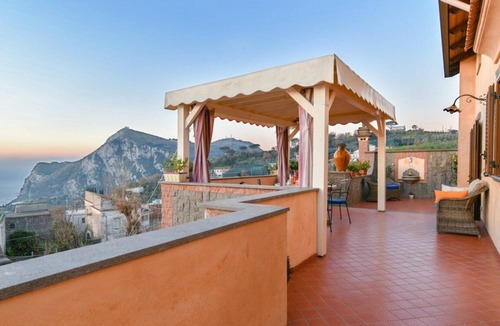 Schiazzano House | VILLA GIRASOLE