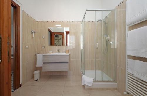 Isola Sacra Bed & Breakfast | Villa Gisi Guest House