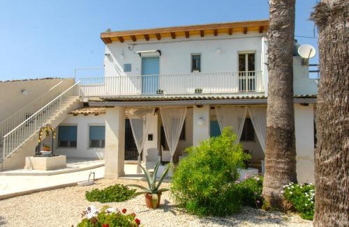 Scicli Bed & Breakfast | Villa Giummarito B & B