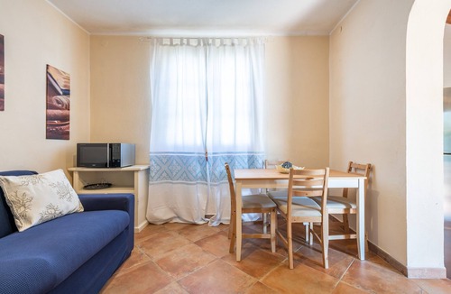 Quartu Sant'Elena Villa | Villa "Gle" with Pool, Garden, and Air Conditioning