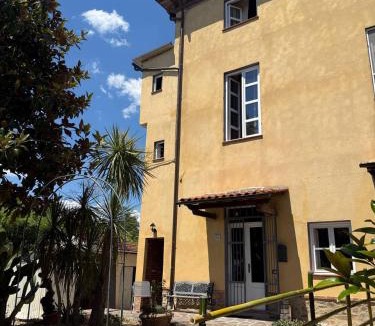 Capannori Villa | Villa Gopal surrounded by nature, Lucca