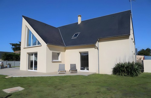 Saint-Germain-sur-Ay Villa | Villa "Grande Bord De Mer" with Private Terrace, Garden, and Wi-Fi