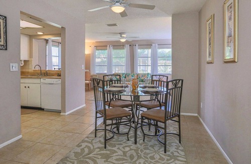 Venice Gardens House | Villa Grande - Spacious Tropical Home - Triple Lot Fenced Yard!