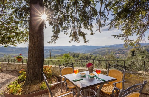 Pelago Apartment | Villa Grassina Two-room apartment 3, WIFI, pool, nature