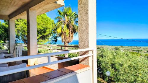Monte Sant'Angelo Villa | Villa Grazia by Casa Manfredi