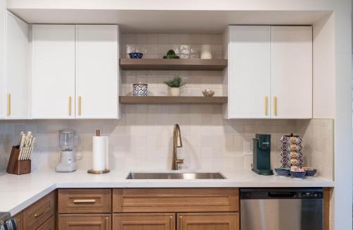 Camelback East House | Villa Green Condo
