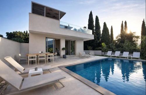 Kato Korakiana Villa | Villa Harmony Luxury Resort