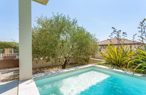Goudargues Villa | Villa Hestia