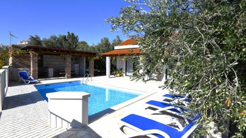 Zrnovnica Villa | Villa Hilltop View - Split by Villas Guide