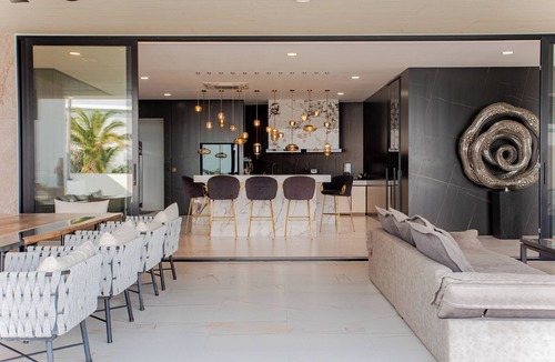 Moo 5 Villa | Villa Hotel California - Seaview Mansion