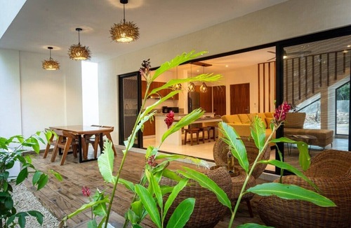 Buenavista Villa | Villa Ichkabal Pool, AC, Beach club by Aqua Viva
