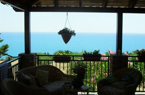 Sicily South Coast Villa | Villa il Carrubo 100 meters from a unique and unspoiled sea