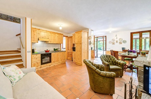 Castelveccana Villa | Villa Il Castagno Few Min From Beach, Castelveccana, Italy