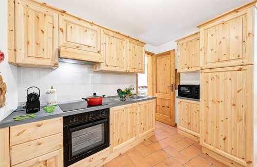 Castelveccana Villa | Villa Il Castagno Few Min From Beach, Castelveccana, Italy