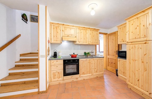 Castelveccana Villa | Villa Il Castagno Few Min From Beach, Castelveccana, Italy