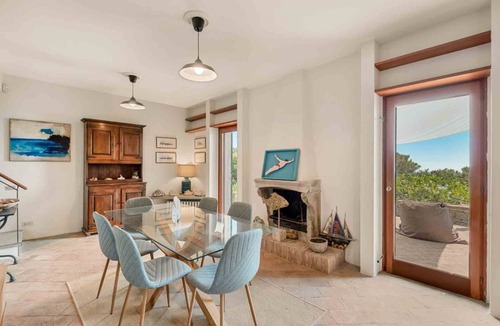 Lerici Villa | Villa Il Tuffatore – Authentic Rustic Charm with Breathtaking Views over the Gulf of PoetsNestled in the silence and scents of the Mediterranean maquis, Villa Il Tuffatore is a haven of authentic Ligurian charm, where time seems to slow down. Located i