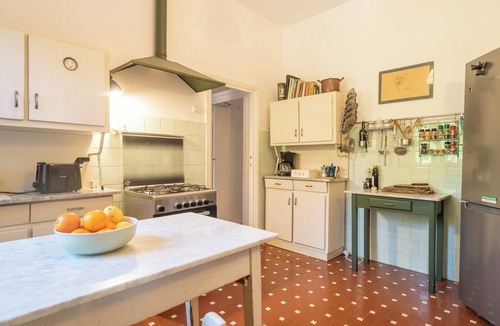 Centro Giano Villa | Villa Immersa nel Verde, a Metà Strada tra il Centro di Roma e la Spiaggia