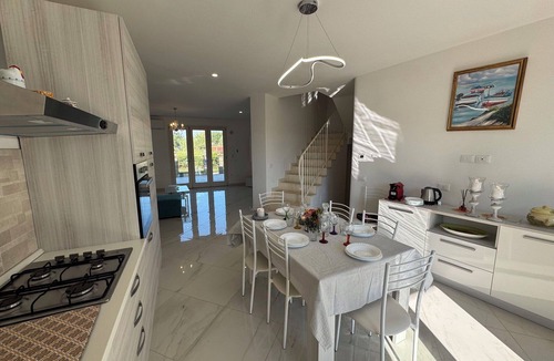 Altopascio Villa | Villa in Altopascio with 6 bedrooms sleeps 18