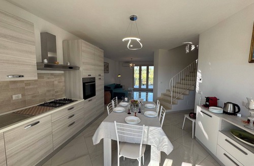 Altopascio Villa | Villa in Altopascio with 6 bedrooms sleeps 18