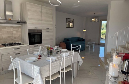 Altopascio Villa | Villa in Altopascio with 4 bedrooms sleeps 12