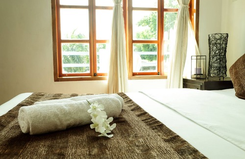 Dauin Resort | Villa in Blue
