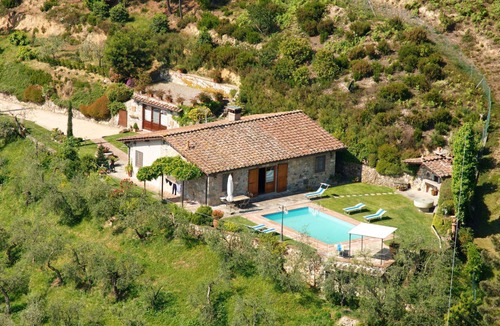 SantʼAndrea di Compito Villa | Villa in Colle Di Compito with 3 bedrooms sleeps 8