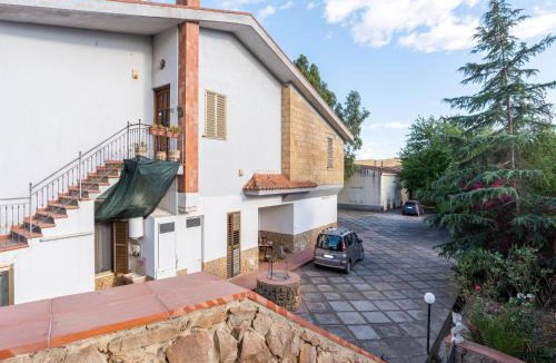 Assoro House | Villa in Enna with Pool near Sicily Outlet