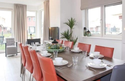 Idskenhuizen House | Villa in Friesland with Waterfront Garden