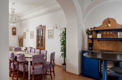Nocelle Apartment | Villa in Nocelle with Amalfi Coast Views