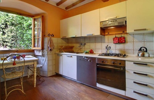 Figline e Incisa Valdarno Villa | Villa in Pavelli with 5 bedrooms sleeps 10