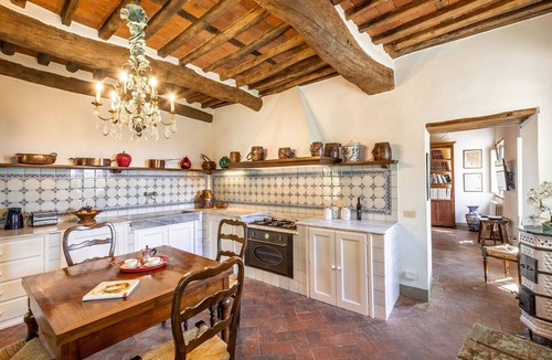 Villabuona Villa | Villa in Querce with 7 bedrooms sleeps 13
