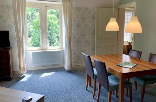 Saint-Nectaire Apartment | Villa in Saint-Nectaire near Ski Slopes